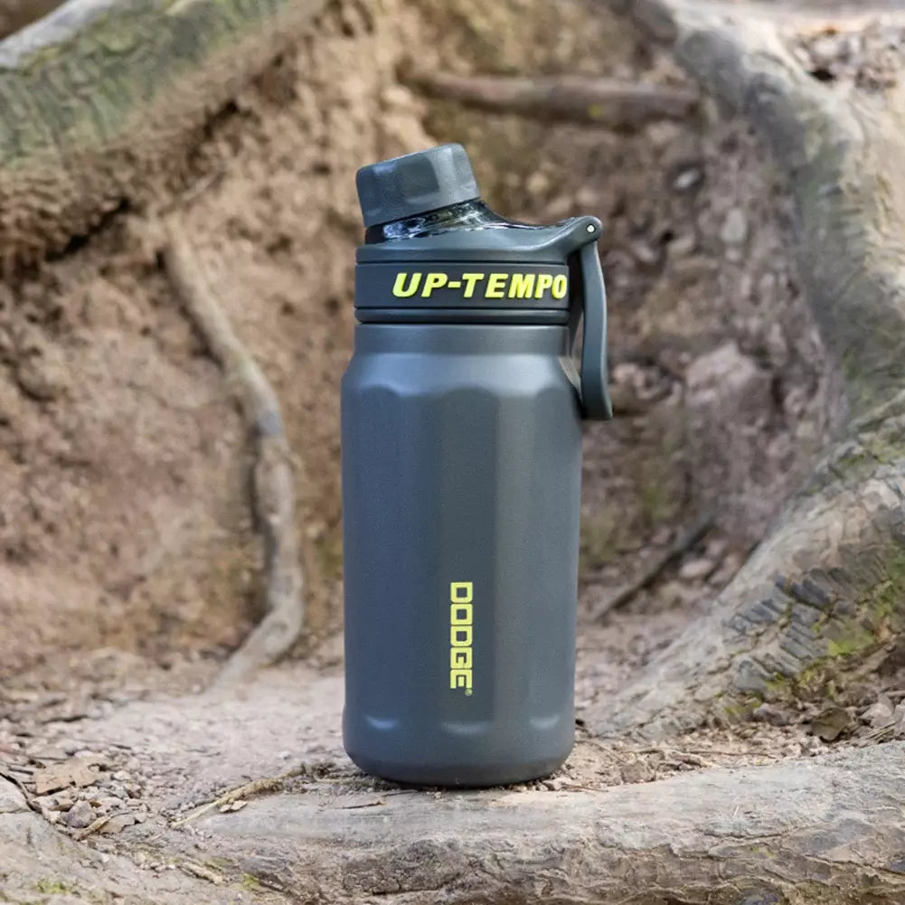 Dodge Vacuum Insulated Thermos (670ml)